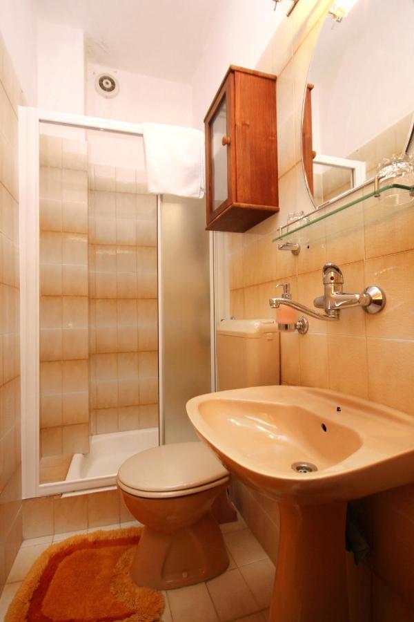 Apartments And Rooms By The Sea Racisce, Korcula - 4341 Exterior foto