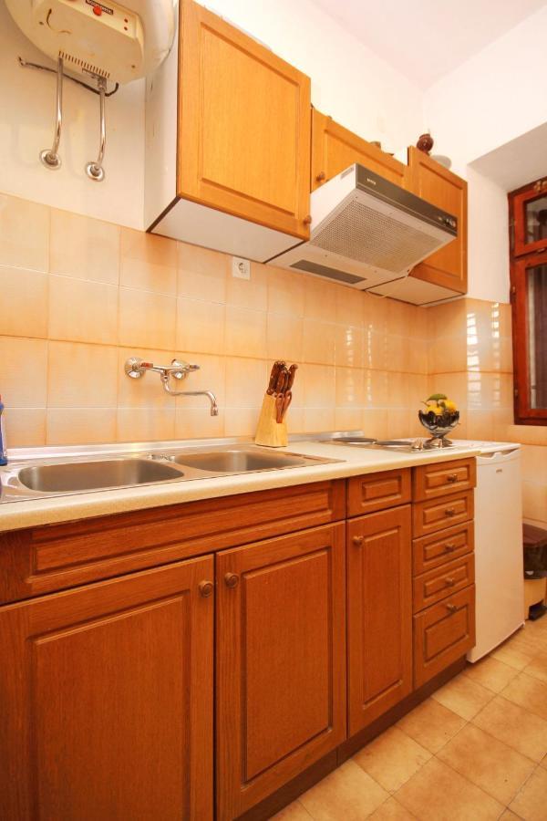 Apartments And Rooms By The Sea Racisce, Korcula - 4341 Exterior foto