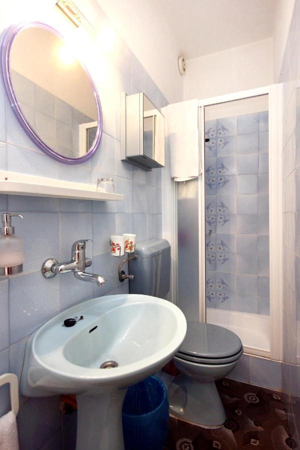 Apartments And Rooms By The Sea Racisce, Korcula - 4341 Exterior foto
